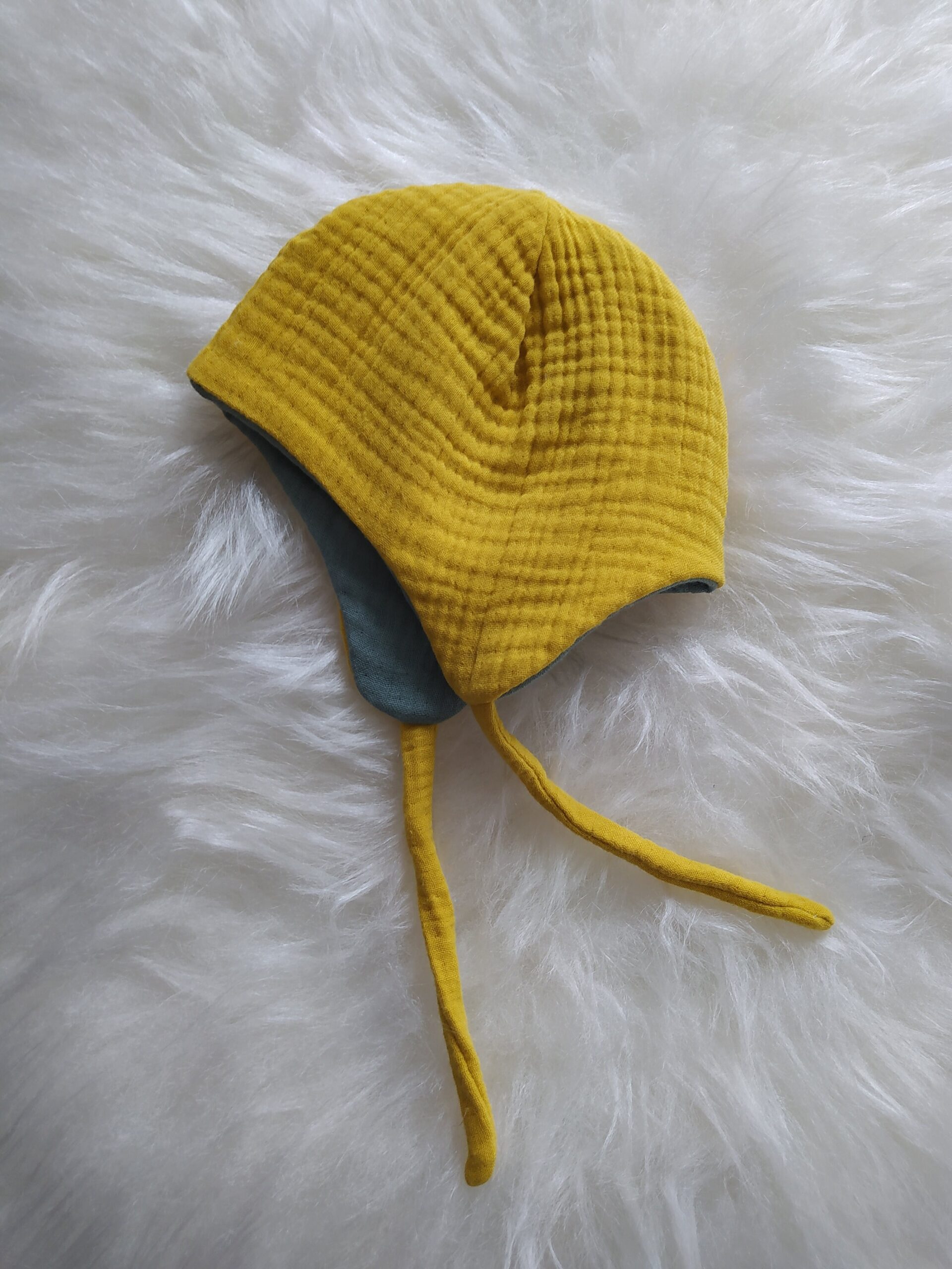 Muslin Reversible Baby Bonnet - Image 3